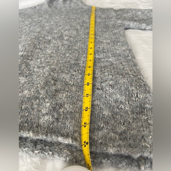 Soft Sweater - Picture 9 of 11